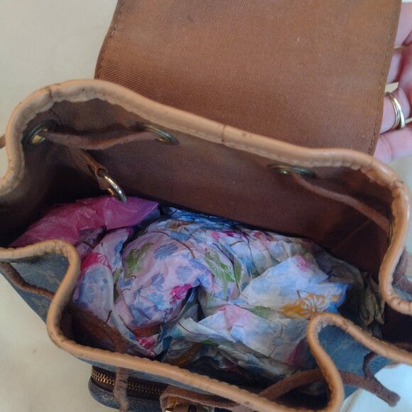 Louis Vuitton Montsouris MINI backpack! - Picture 9 of 15